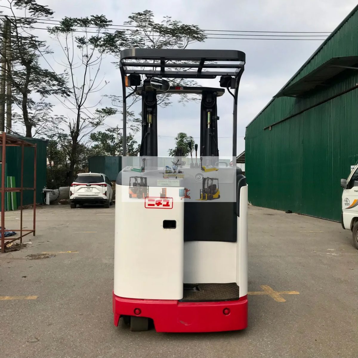 Xe Nâng Điện Đứng Lái Chính Hãng Giá Tốt | Tiết Kiệm Chi Phí Kho Hàng