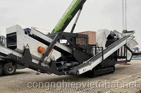 Đặc điểm kỹ thuật của máy nghiền va đập di động bánh xích - Cấu trúc và khả năng vận hành vượt trội Đặc điểm kỹ thuật của máy nghiền va đập di động bánh xích - Cấu trúc và khả năng vận hành vượt trội