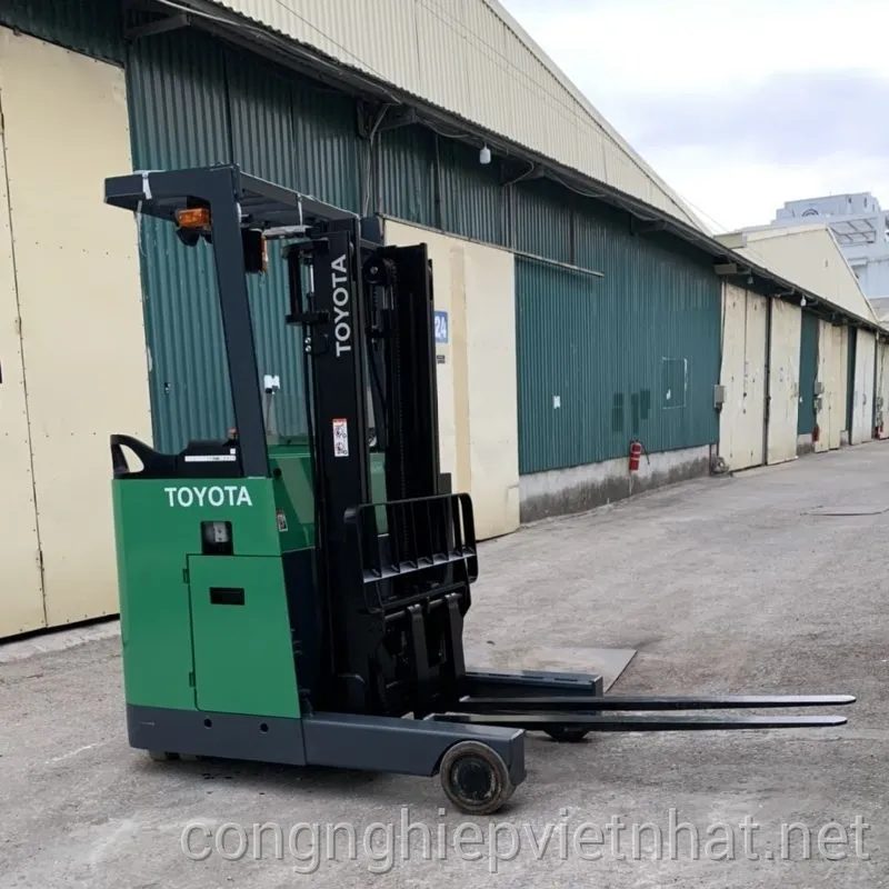 Xe Nâng Điện Đứng Lái Cần Giấy Tờ Gì? Xe Nâng Điện Đứng Lái Cần Giấy Tờ Gì?
