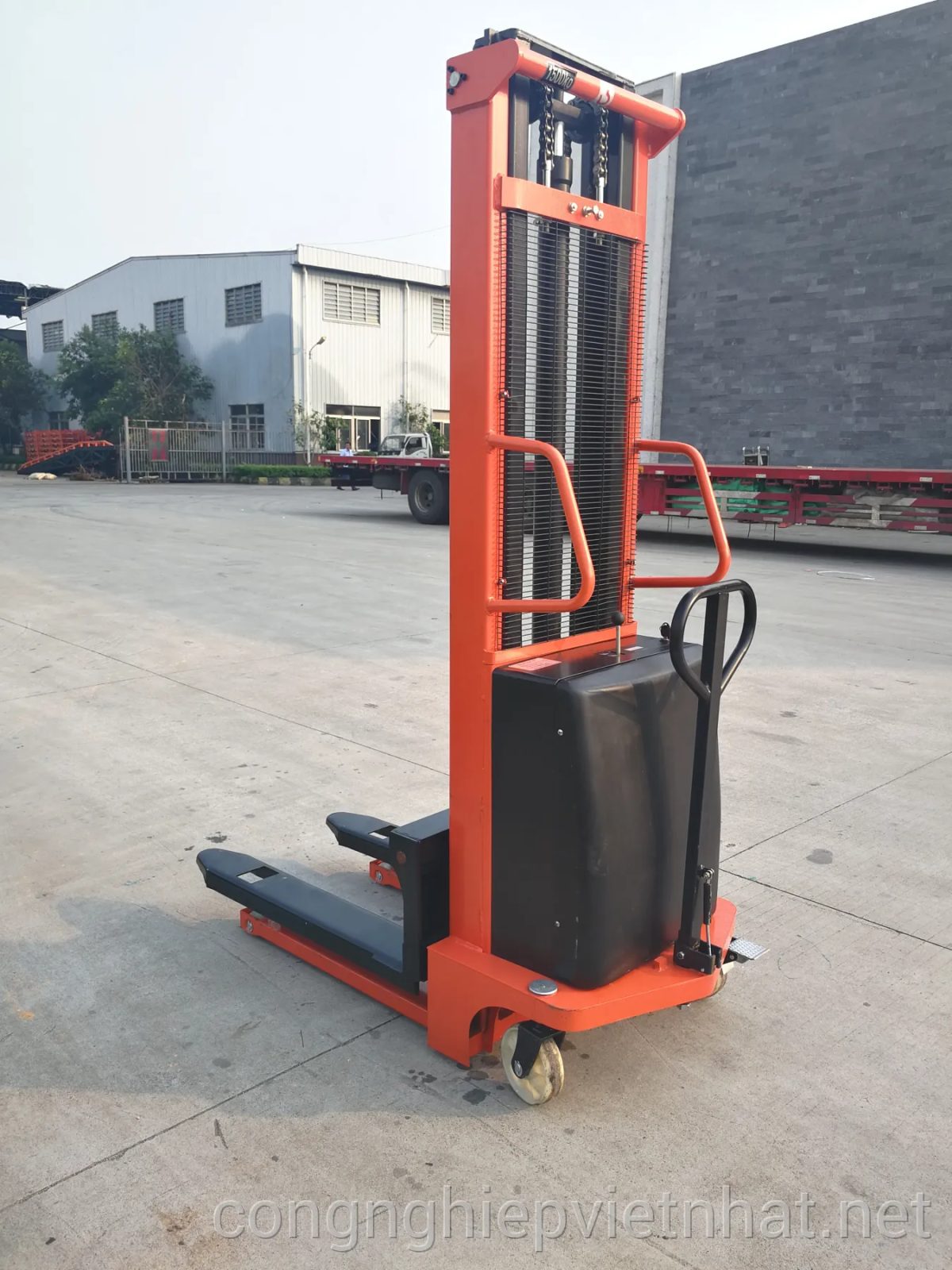 Xe Nâng Tay Điện Bán Tự Động Xe Nâng Tay Điện Bán Tự Động
