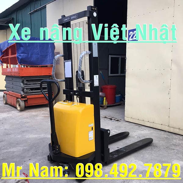 Bán xe nâng bán tự động
