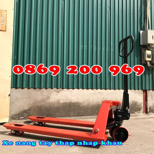 Siêu phẩm xe nâng tay thấp 2.5 - 3 tấn càng rộng & càng hẹp