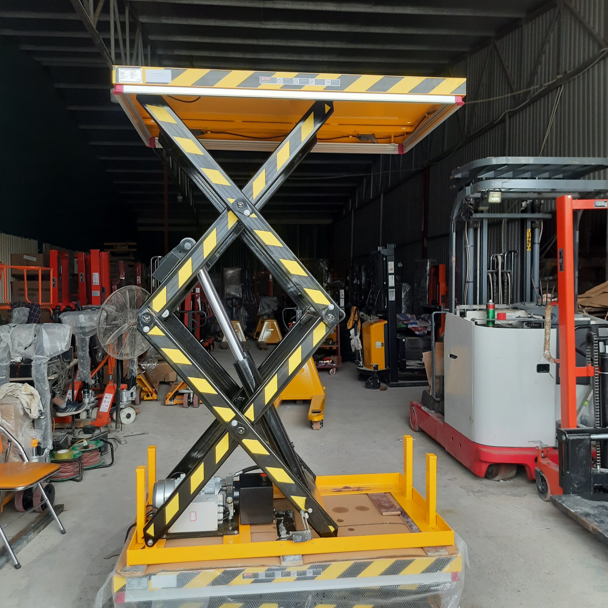 Ban nang dien co dinh 1 tan DGS100