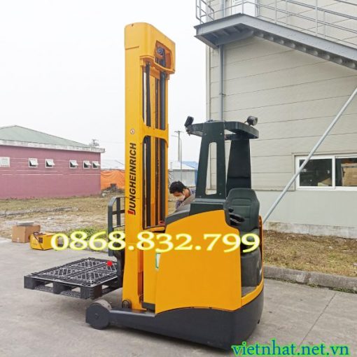 1 số tính năng nổi bật của xe nâng điện reachtruck hiện đại 1 Xe nâng điện Reachtruck Junghenrich- Đức