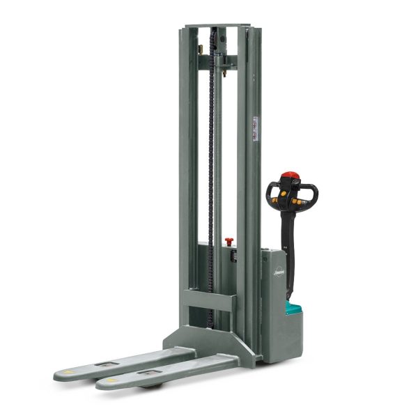 xe nang dien di bo lai Junghenrich