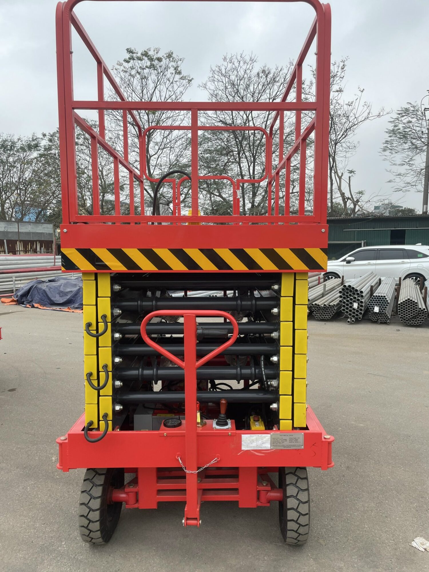 Phân tích giá cả tay cầm thang nâng người và cách chọn mua hợp lý 1 Tay cầm thang nâng người cố định hãng Zunhui