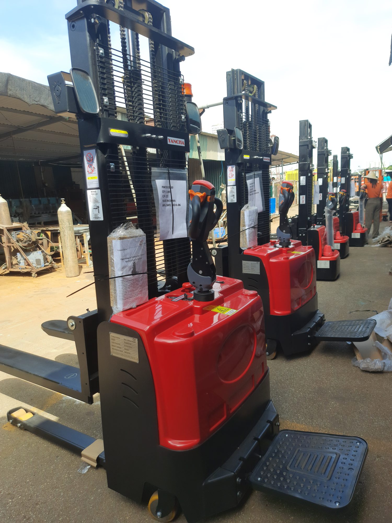 Các mẫu xe nâng hàng Trung Quốc phổ biến trong khu công nghiệp Bắc Giang 1 Xe nâng hàng Trung Quốc - Xe nâng điện