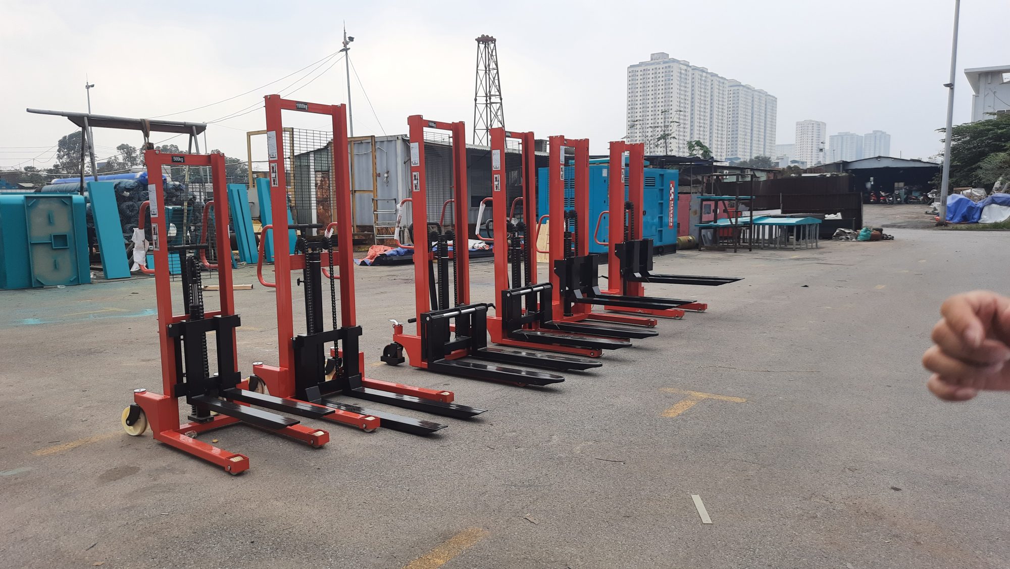 So sánh xe nâng tay cao hãng Maihui với các hãng khác 1 Xe nâng tay cao hãng Maihui