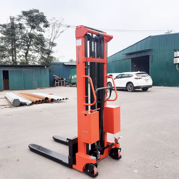 Xe nang ban tu dong CTD J1530 3