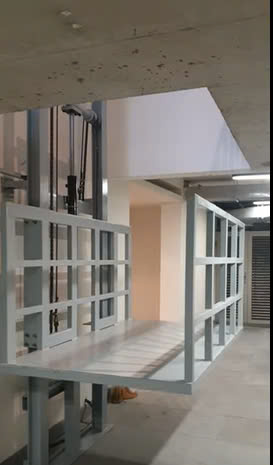 Cập nhật báo giá thang tời hàng 200kg 500kg mới nhất 3 Báo giá thang tời hàng 200kg 500kg