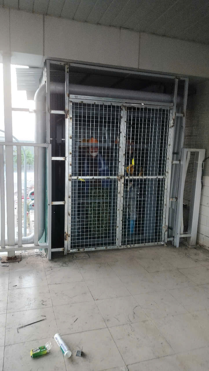 Thang nâng hàng 2000kg- giải pháp tối ưu hóa quy trình vận chuyển hàng hoá 1 Thang nâng hàng 2000kg