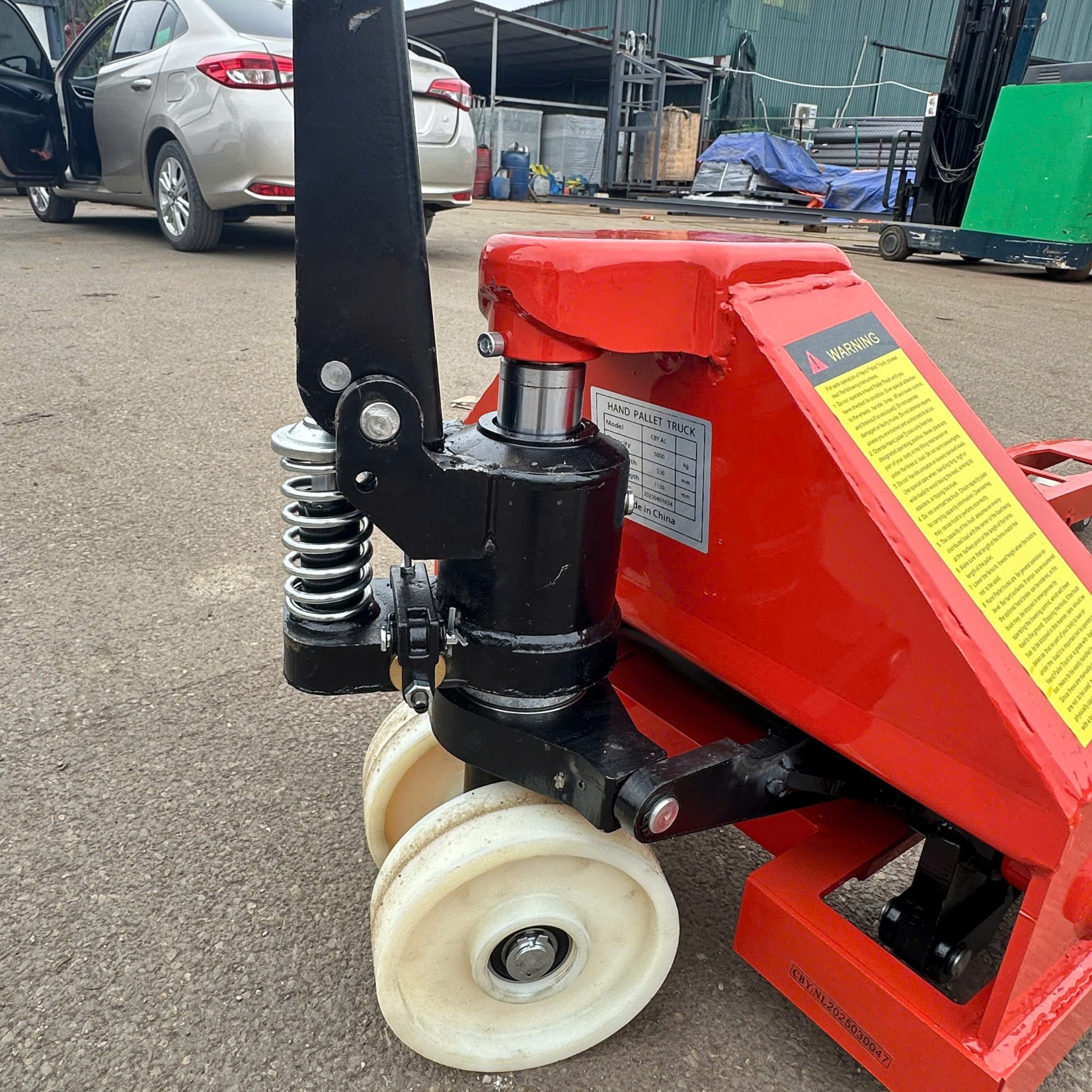 Xe nâng tay 5 tấn - Giải pháp hoàn hảo cho vận chuyển hàng hóa 2 Xe nâng tay 5 tấn hãng Maihui